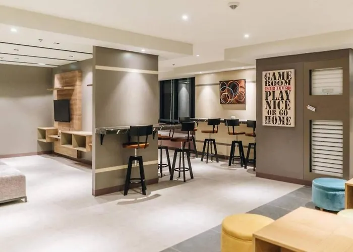 Apartment The Florence Mckinley Hill Manila