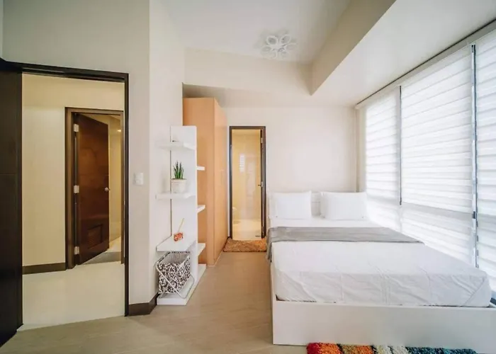 The Florence Mckinley Hill Apartment *