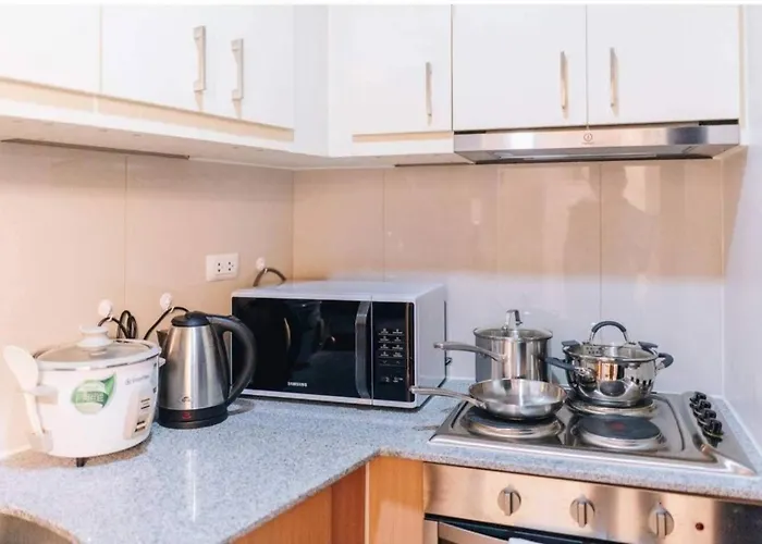 Apartment The Florence Mckinley Hill Manila